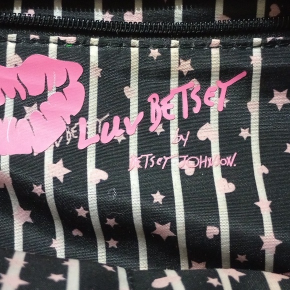 Backpack - Picture 3 of 4